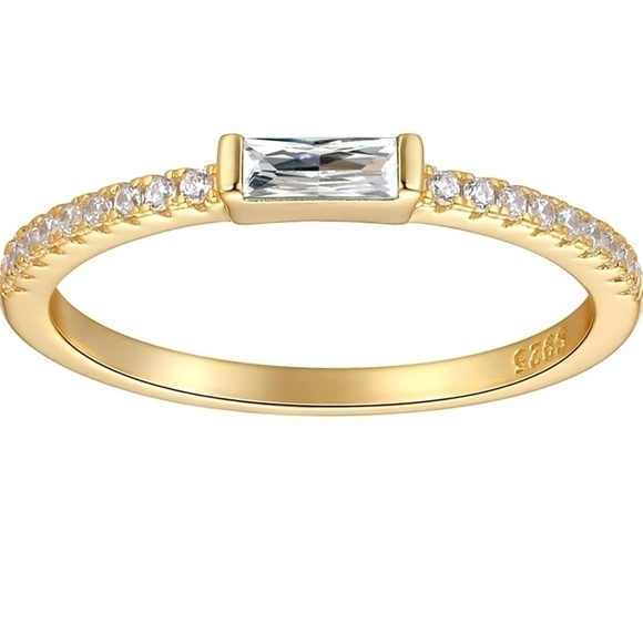 Dainty Baguette Cut Diamond Ring 925 - Picture 3 of 3